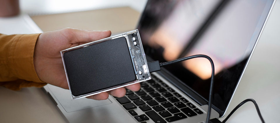 Backup data adalah